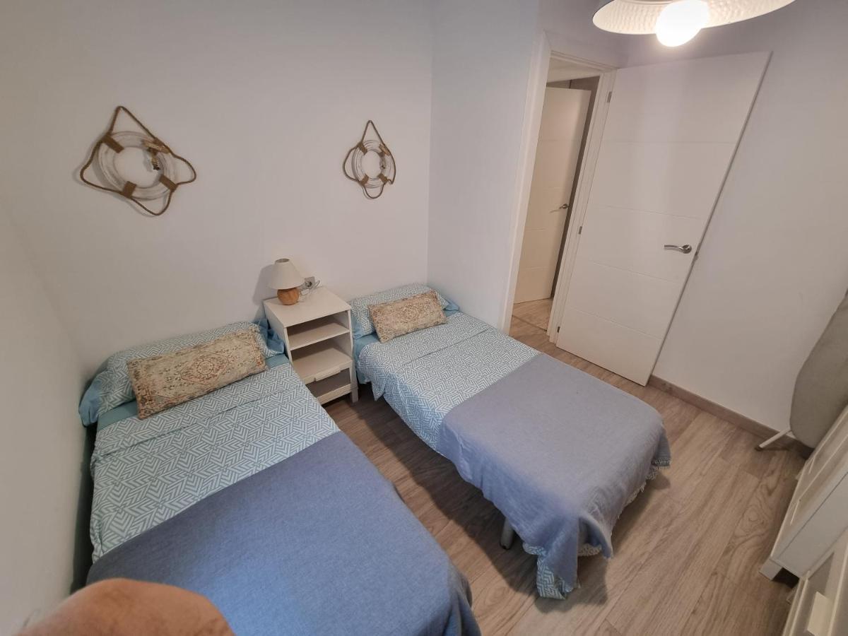 APARTAMENTO PRIMERA LINEA MAR CAMBRILS cerca PUERTO Esterno foto